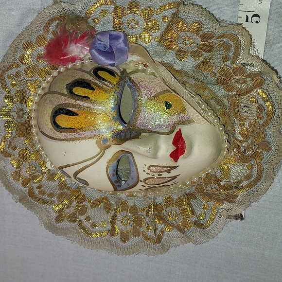 Vintage Hand Painted Carnival Face Masks Ceramic Set Of Three Butterfly Design - Picture 10 of 12